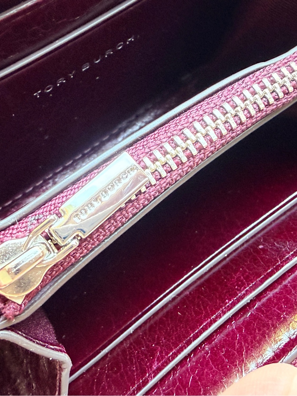 TORY BURCH Kira Diamond Quilt Small Zip Around Wallet BNWT - Picture 7 of 10